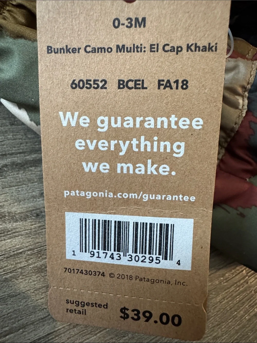 NWT Patagonia Baby Puff Mitts in Bunker Camo Multi